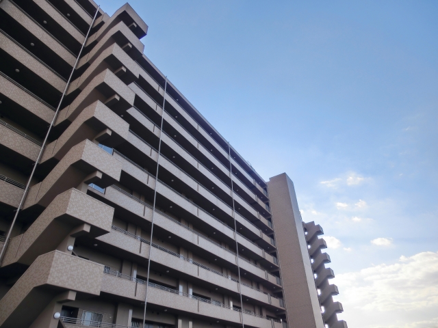 日当たり悪いマンション画像
