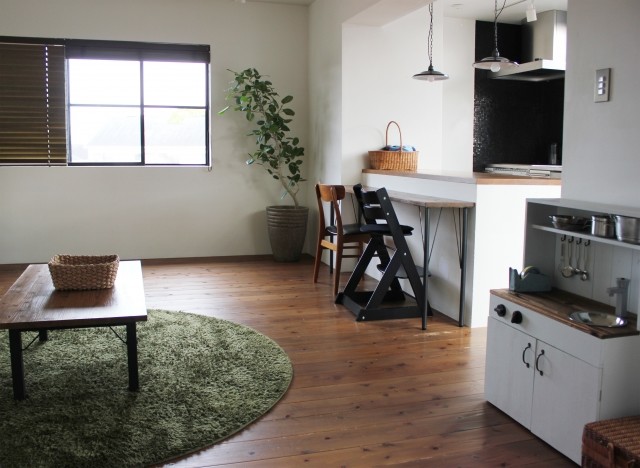 壁付けキッチンレイアウト画像